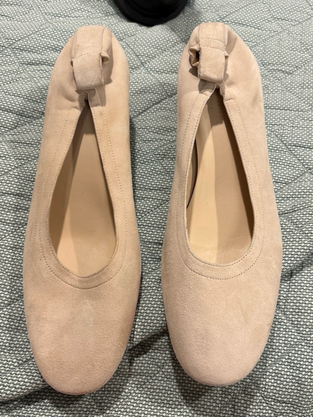 Everlane Women's elastic back heel